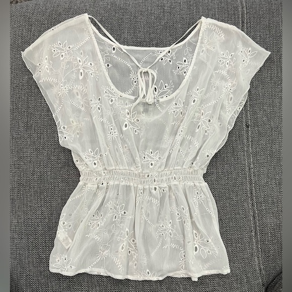 Express Women’s Cinched Waist Eyelet Top (XS) - Picture 2 of 13